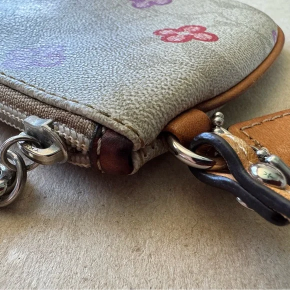 Coach Wristlet - Picture 7 of 12